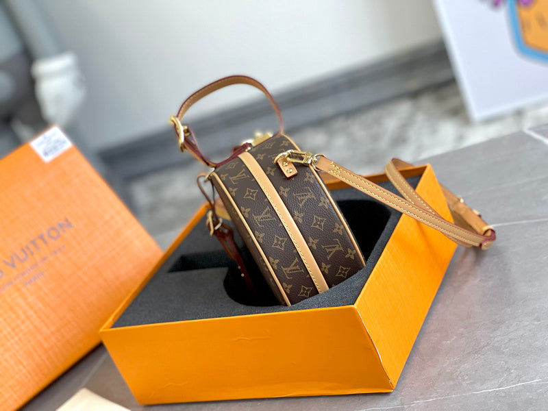 Ver Fashion Lu-Vi bags - 17218