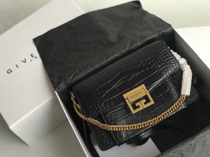 gv GV3 Bag Black For Women, Handbags, Shoulder Bags 11.4in/29cm GVC