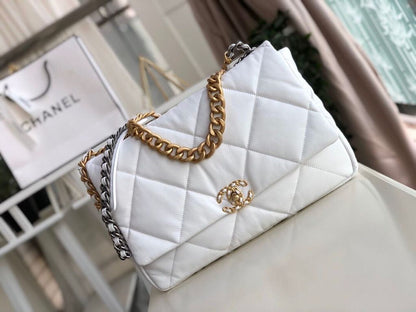 CHL 19 Maxi HandBag White For Women, Women&#8217;s Bags, Shoulder And Crossbody Bags 14in/36cm AS1162