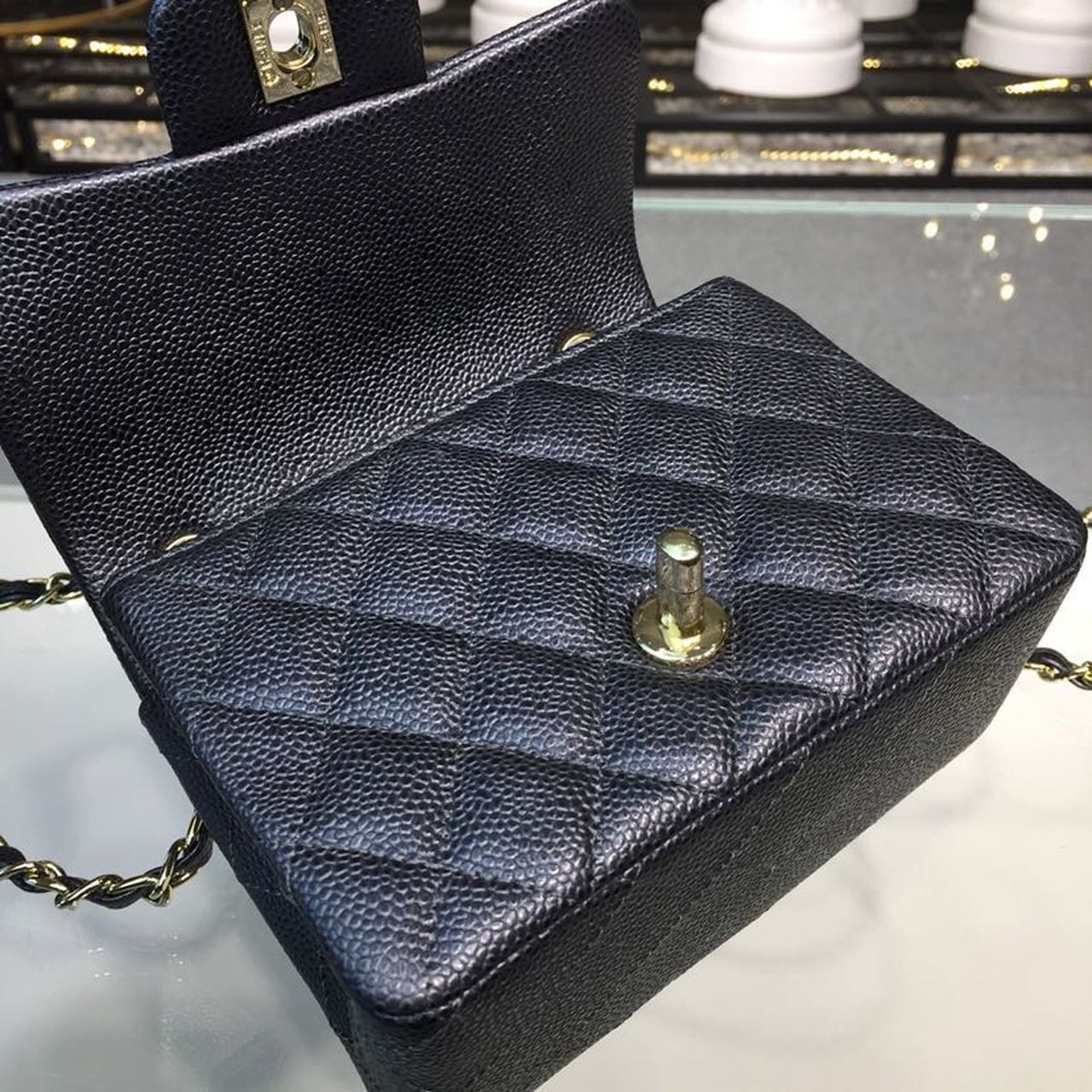 ChanelMini Flap Bag Caviar Black For Women, Women&#8217;s Bags, Shoulder And Crossbody Bags 6.7in/17cm A35200