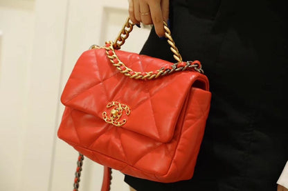 CHL 19 Handbag 26cm Red For Women AS1160