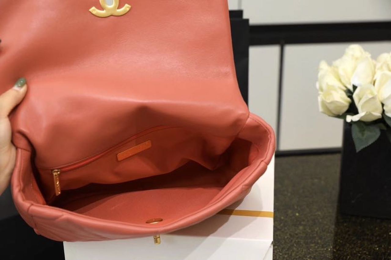 CHL 19 Handbag 26cm Rose PiNike For Women AS1160