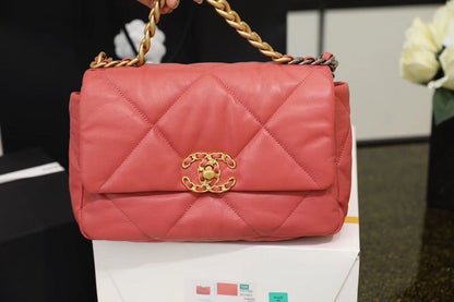 CHL 19 Handbag 26cm Rose PiNike For Women AS1160