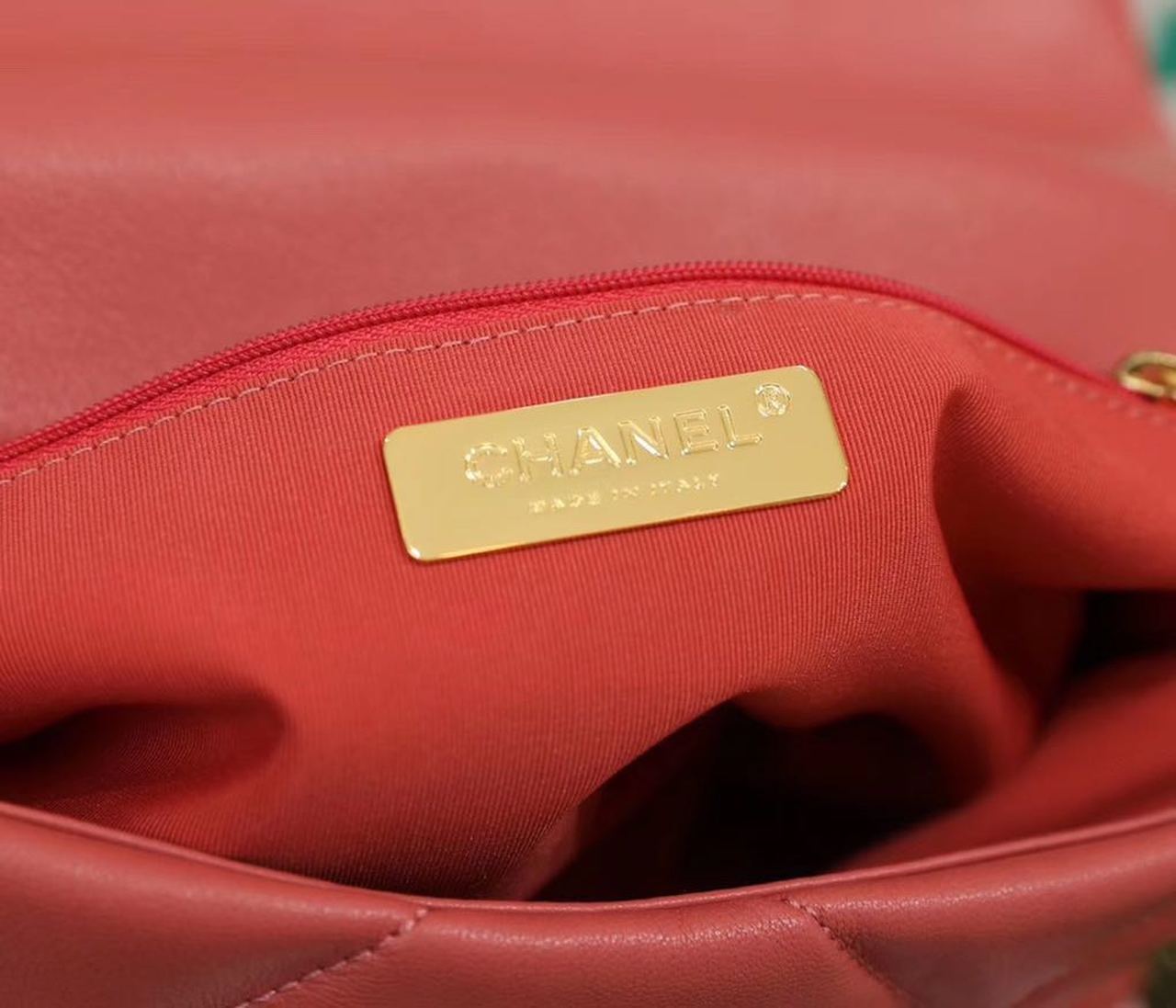CHL 19 Handbag 26cm Rose PiNike For Women AS1160