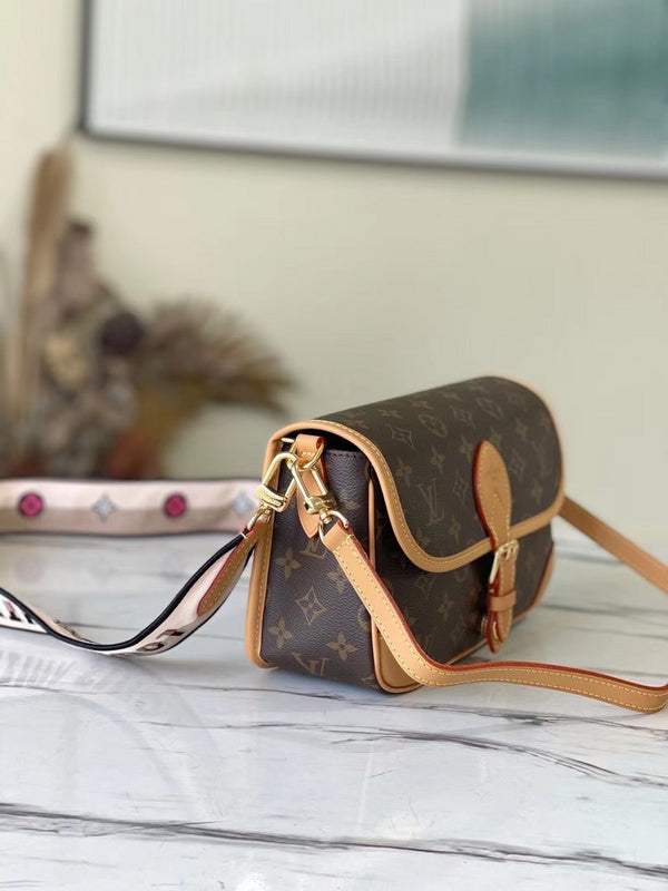 Ver Fashion Lu-Vi bags - 17205