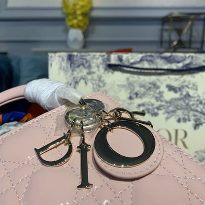 DI Mini Lady Bag with Chain Gold Toned Hardware Spring/Summer Collection, Light Pink, For Women Women’s Handbags, 18cm CD M0505OADU_M15P