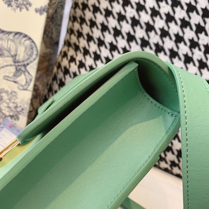 DI Medium 30 Montaigne Bag Deep Mint Green Box For Women 24cm/9in CD