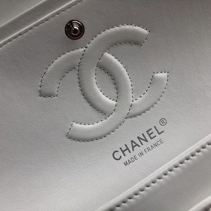 Chanel Classic HandBag White For Women 9.9in/25.5cm A01112