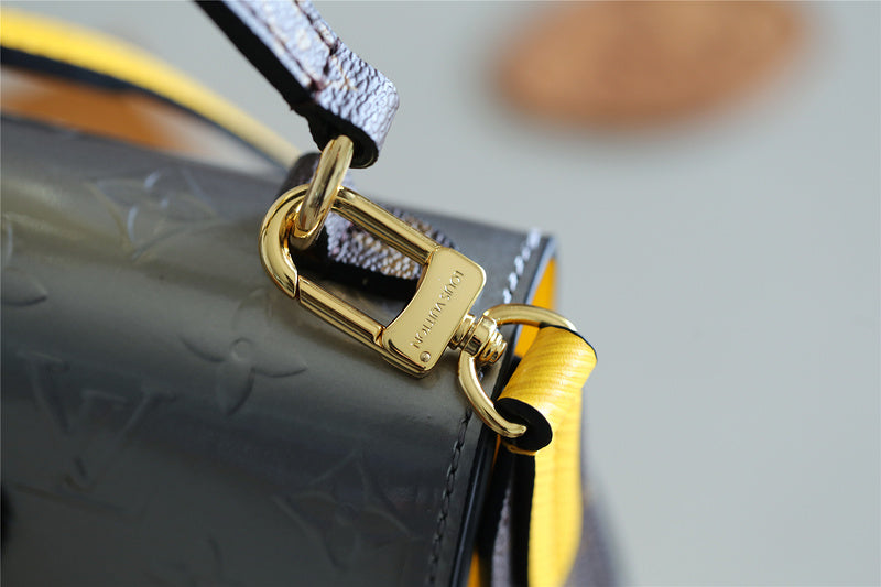 Ver Fashion Lu-Vi bags - 8045
