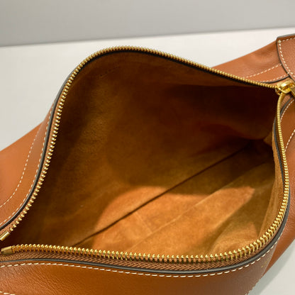 CE Medium Romy In Supple Brown For Women 13in/34cm 197443DPJ.04LU