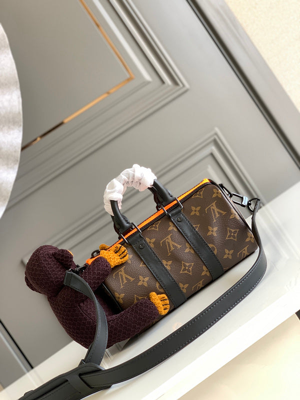 Ver Fashion Lu-Vi bags - 17001