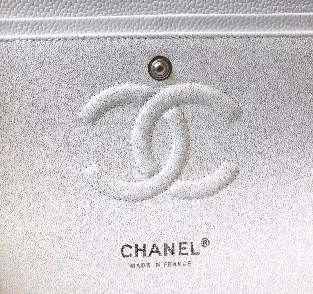 CHL CLASSIC MEDIUM FLAPBAG SILVER HARDWARE WHITE
