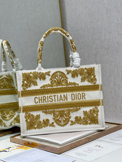DI Medium Book Tote Gold And White, For Women, Women’s Handbags 14in/36cm CD
