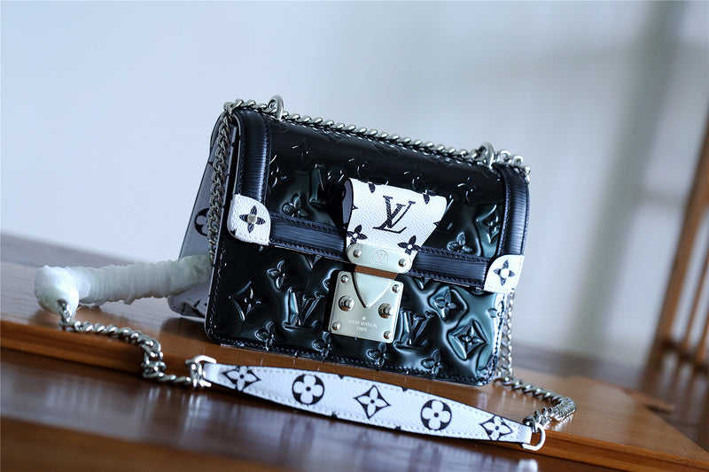 Ver Fashion Lu-Vi bags - 8044