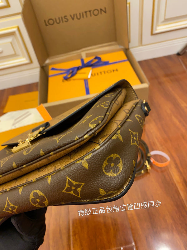 Ver Fashion Lu-Vi bags - 17058
