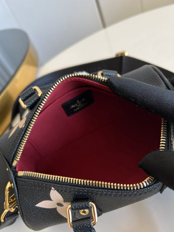 Ver Fashion Lu-Vi bags - 17201