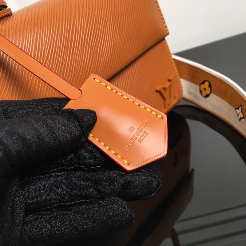 Ver Fashion Lu-Vi bags - 17243