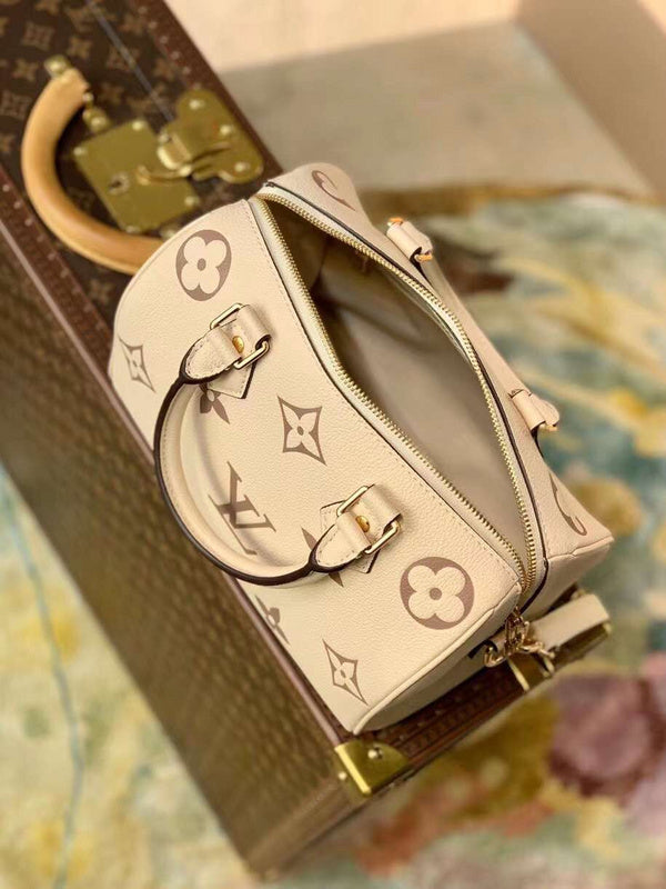 Ver Fashion Lu-Vi bags - 17459
