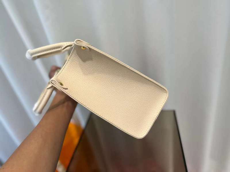 Ver Fashion Lu-Vi bags - 11414