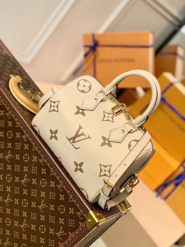 Ver Fashion Lu-Vi bags - 17459