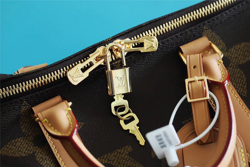 Ver Fashion Lu-Vi bags - 11299