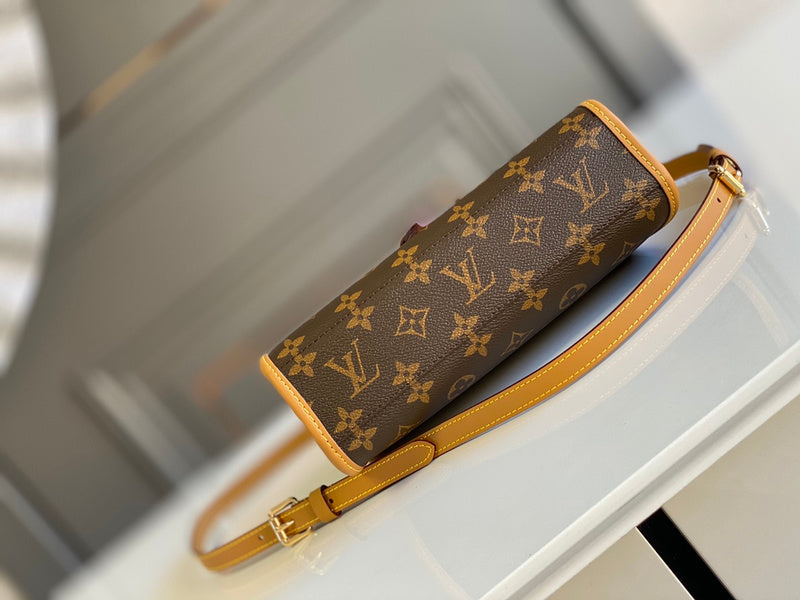 Ver Fashion Lu-Vi bags - 17005