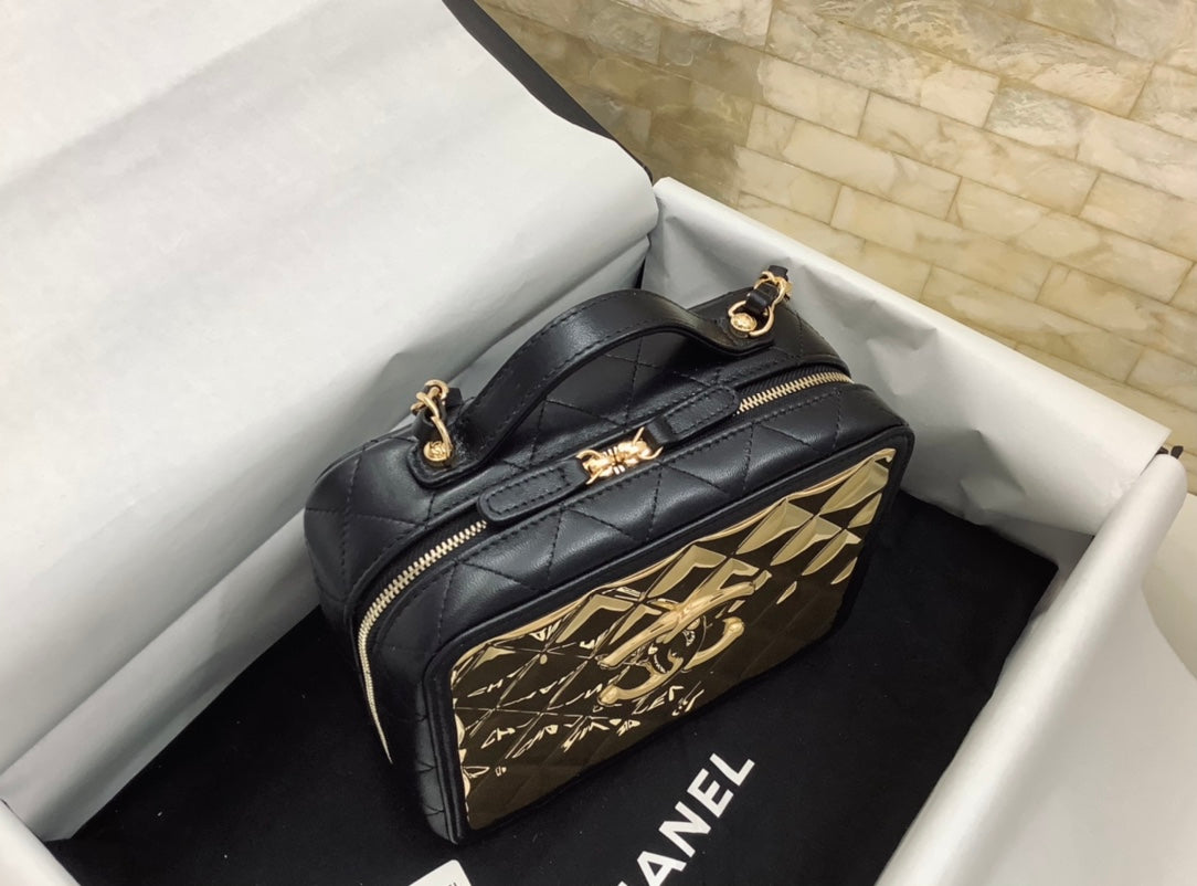 ChanelVanity Case Black With Gold Metal For Women, Women’s Handbags, Shoulder And Crossbody Bags 7.2in/19cm AS2900