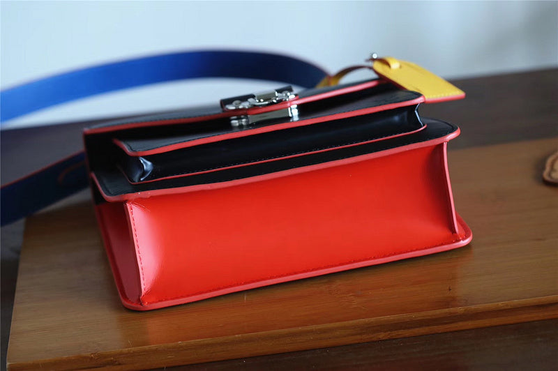 Ver Fashion Lu-Vi bags - 8055