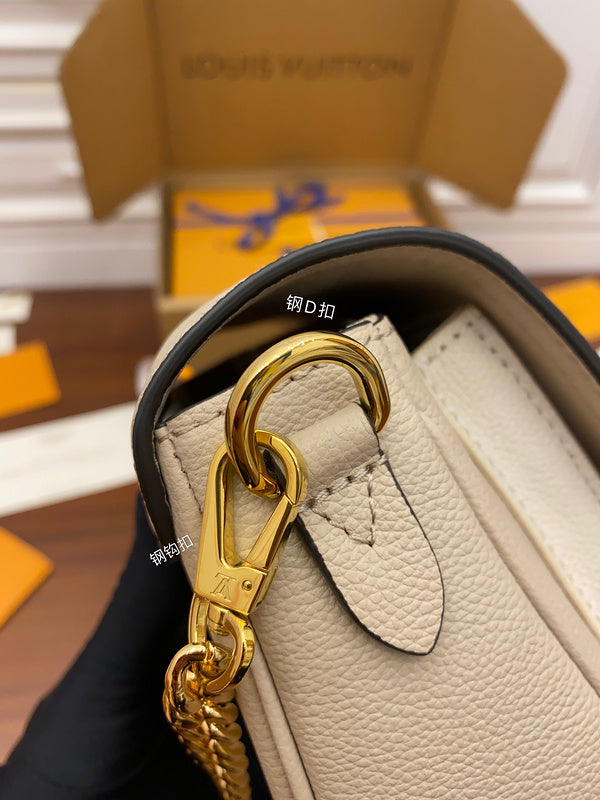 Ver Fashion Lu-Vi bags - 17235