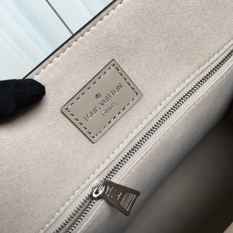 Ver Fashion Lu-Vi bags - 17241