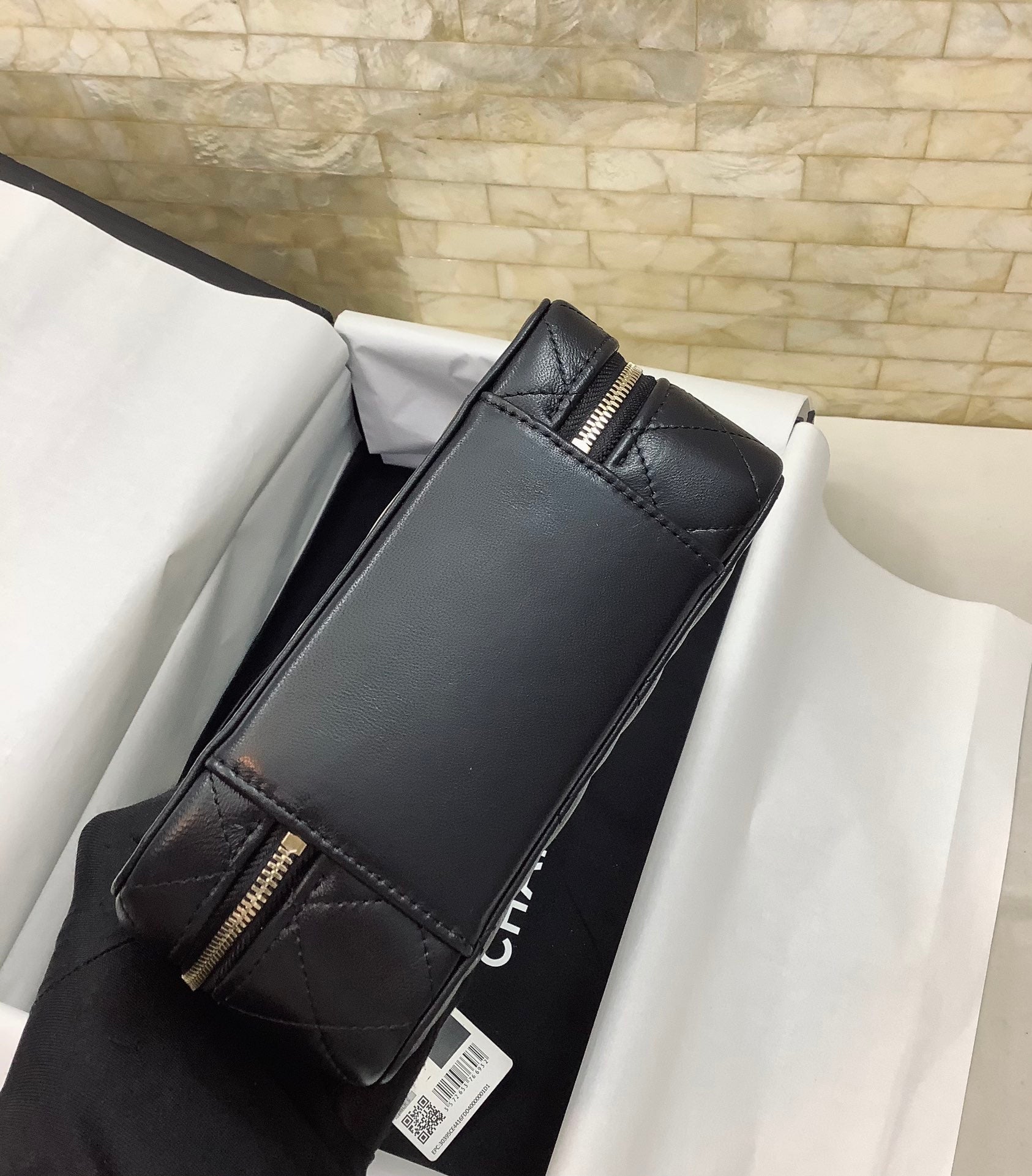 ChanelVanity Case Black With Gold Metal For Women, Women’s Handbags, Shoulder And Crossbody Bags 7.2in/19cm AS2900