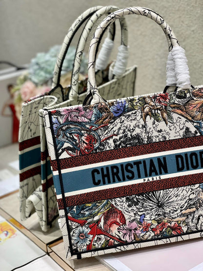 DI Medium Book Tote Latte Multicolor Zodiac Embroidery, Latte Multicolor, For Women Women’s Handbags, Shoulder Bags, 36cm CD