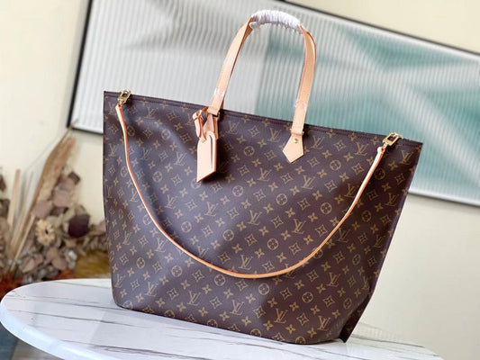 Ver Fashion Lu-Vi bags - 17134