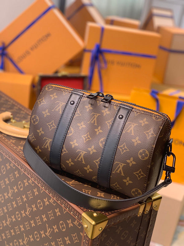 Ver Fashion Lu-Vi bags - 17040
