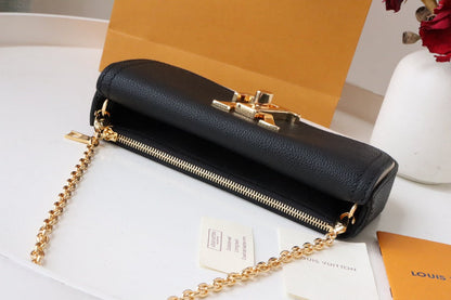 Ver Fashion Lu-Vi Bags - 16825