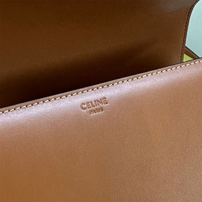 CL CLASSIQUE TRIOMPHE BAG in shiny calfskin