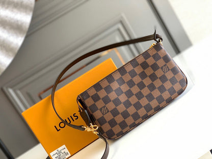 Ver Fashion Lu-Vi bags - 17062