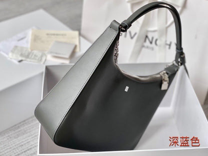 gv Medium Moon Cut Out Bag Black For Women, Handbags, Shoulder Bags 11.8in/30cm GVC BB50LWB1A4-001