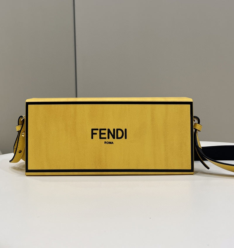 FI Horizontal Box Yellow Bag For Woman 10.5cm/4in 7VA520ADP6F1CIA