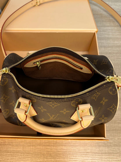 Ver Fashion Lu-Vi Bags - 16780