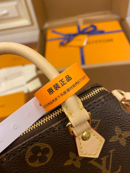 Ver Fashion Lu-Vi bags - 17237