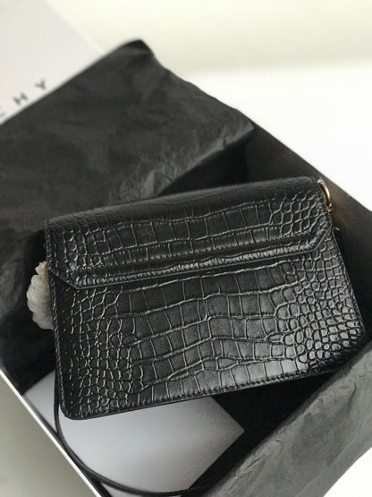 gv GV3 Bag Black For Women, Handbags, Shoulder Bags 11.4in/29cm GVC