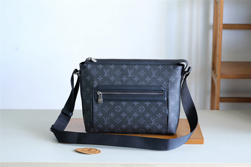 Ver Fashion Lu-Vi bags - 10500