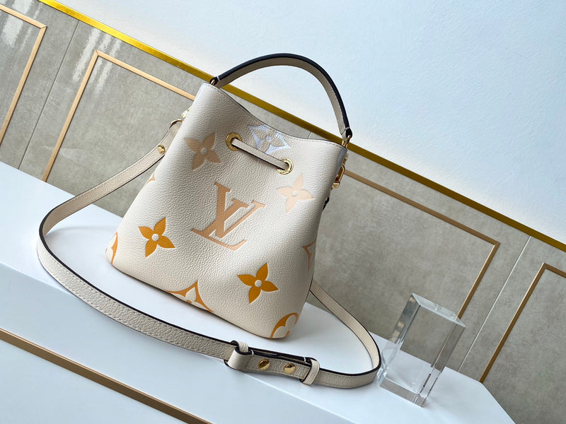 Ver Fashion Lu-Vi bags - 17539