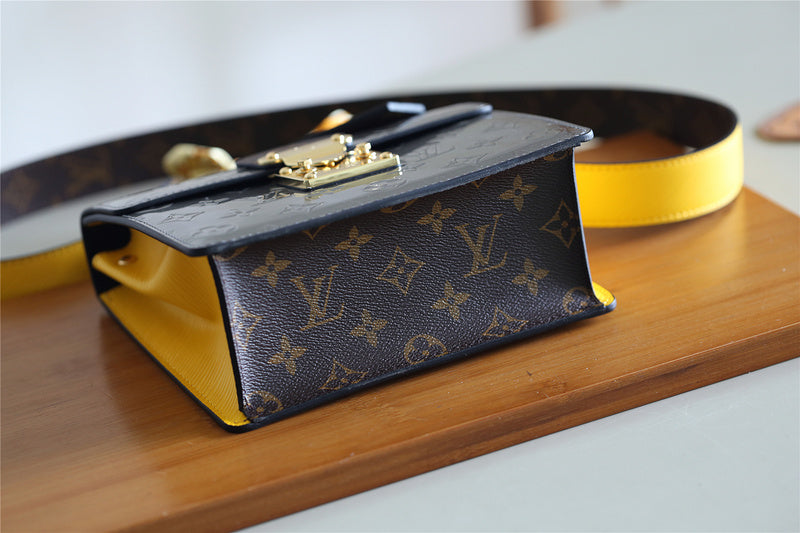 Ver Fashion Lu-Vi bags - 8045