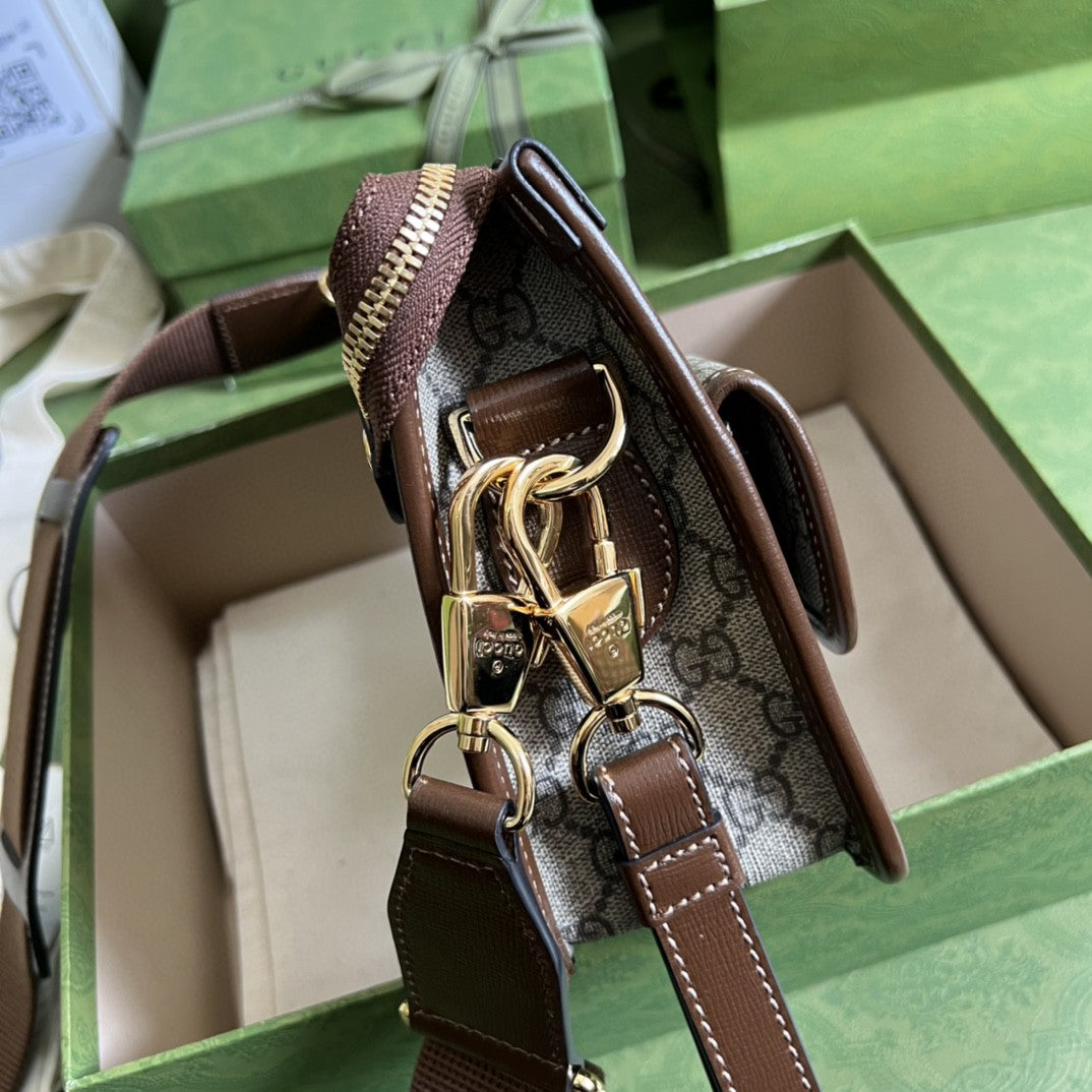 gg Messenger Bag With Interlocking G Beige And Ebony gg Supreme Canvas And Brown For Men 8in/21cm gg 674164 92THG