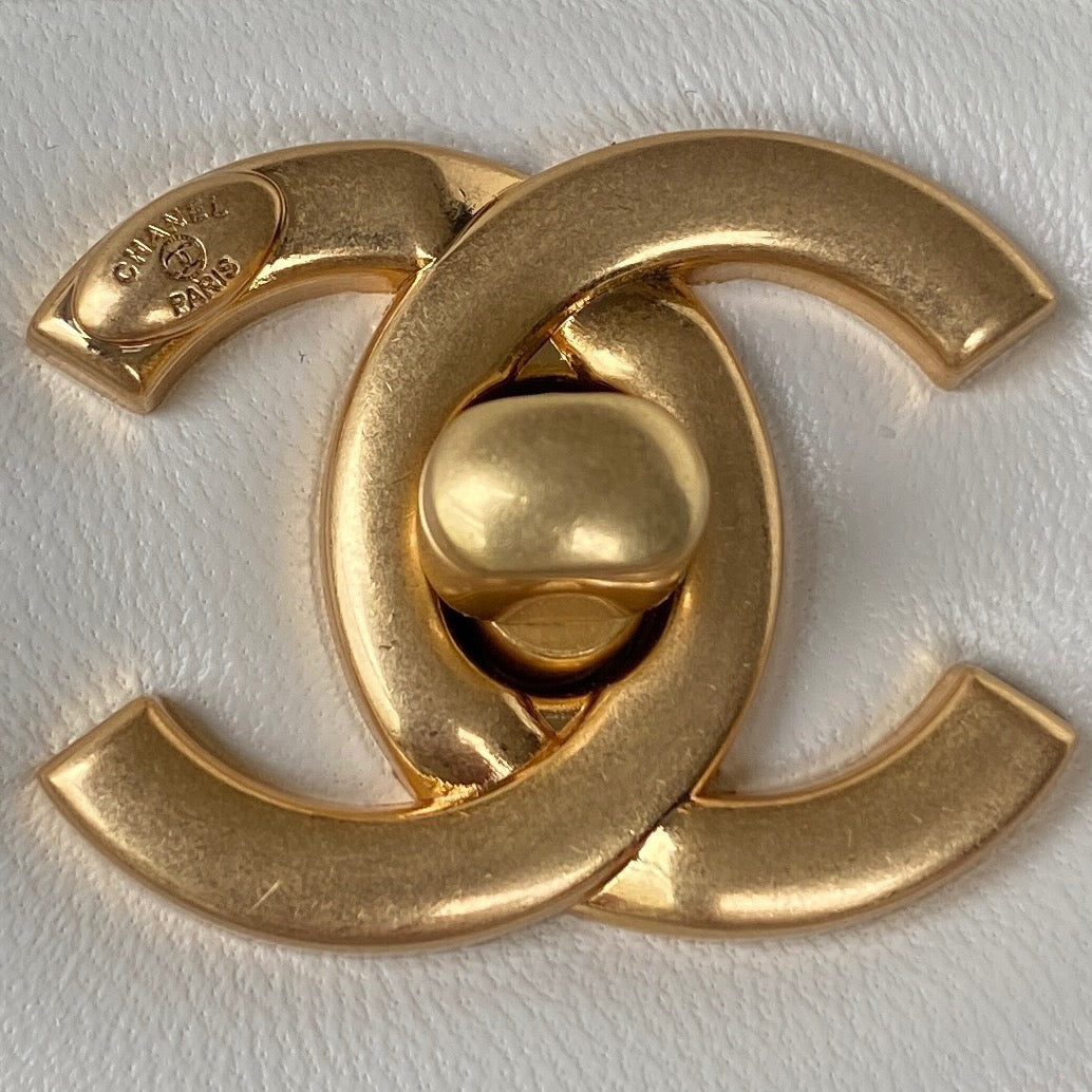 ChanelSmall Flap Bag Gold Hardware White For Women, Women’s Handbags, Shoulder Bags 7.9in/20cm AS3450
