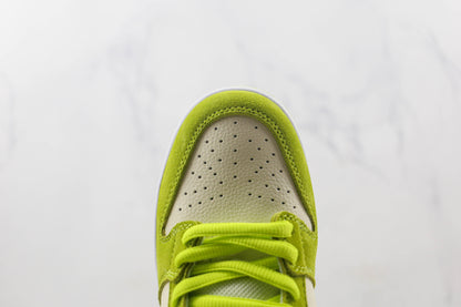 Designer NK SB Dunk Low Pro Sour Apple DM0807-300