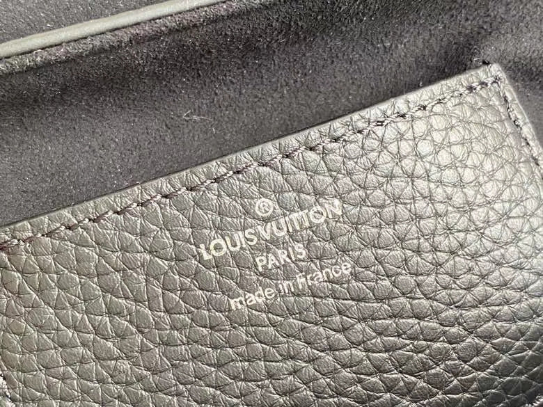 Ver Fashion Lu-Vi bags - 17501