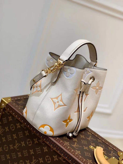 Ver Fashion Lu-Vi bags - 17540